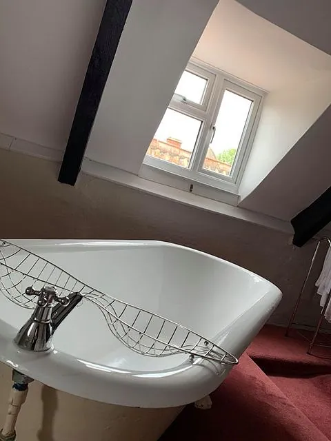 Tower suite bed